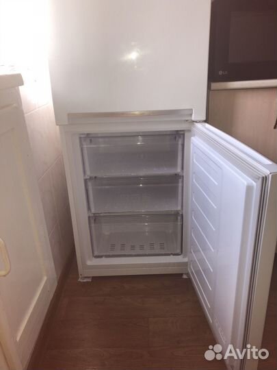 Холодильник двухкамерный новый beko