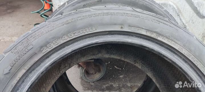 Dunlop SP Sport 9000 255/45 R18