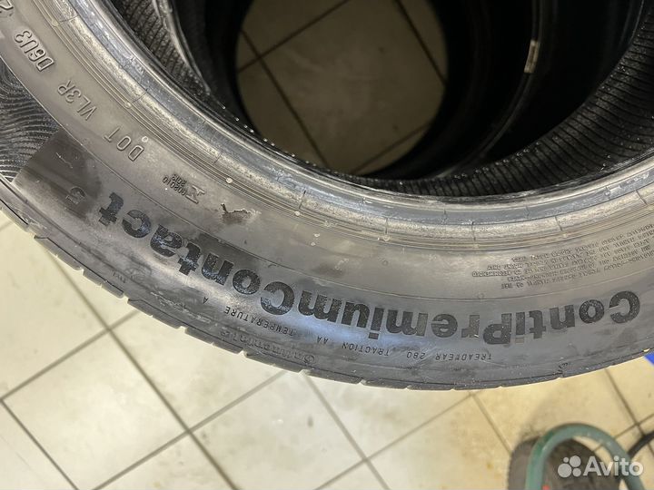 Continental ContiPremiumContact 5 215/55 R17