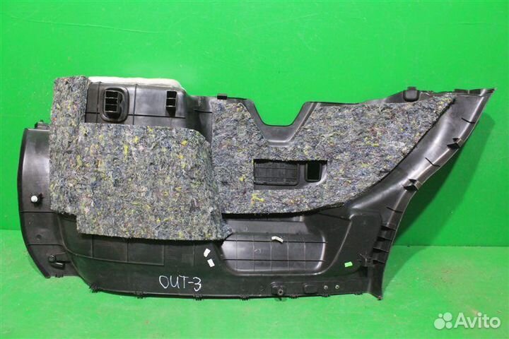Обшивка багажника левая Mitsubishi Outlander 3