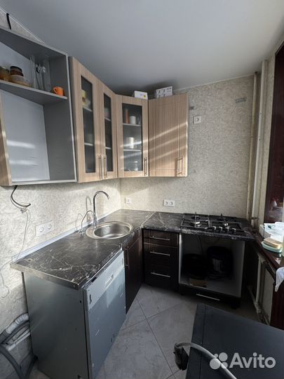 Кухня угловая маленькая бу