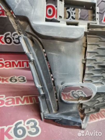 Кронштейн бампера передний правый Mercedes-Benz GL