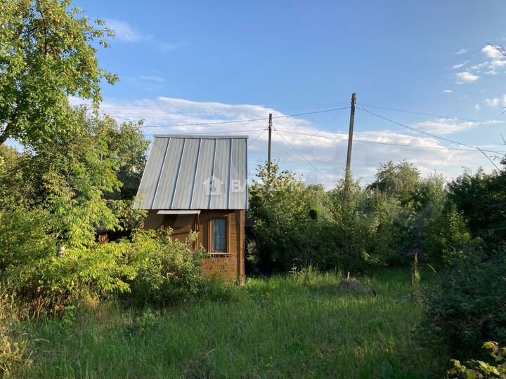 Дом 24 м² на участке 4,5 сот.