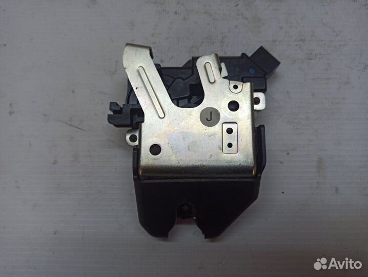 Замок крышки багажника Honda Civic D4 FD3 LDA