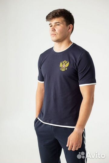 Мужская темно-синяя футболка с гербом России