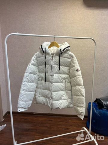 Пуховик Moncler