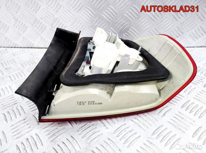 Фонарь задний наружный левый BMW E90 63217154153