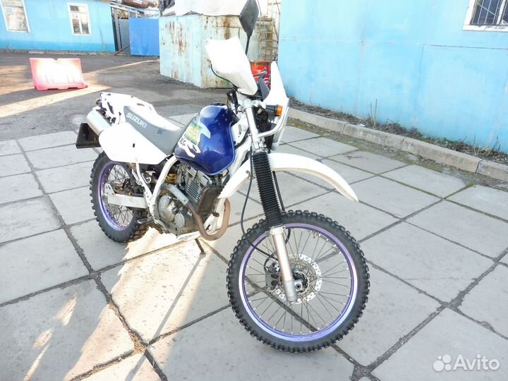 Suzuki djebel 250
