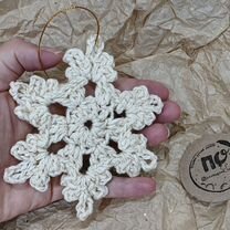 Снежинки вязаные