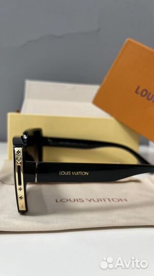 Очки солнцезащитные Louis Vuitton