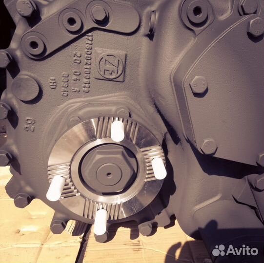 Раздатка ZF 1600/300