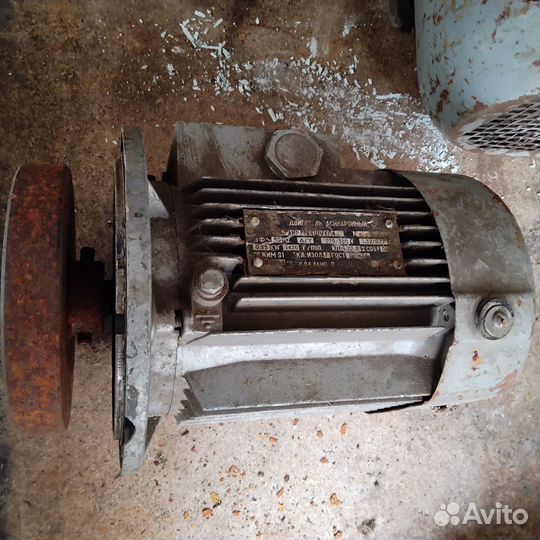 Электродвигатель 220-380 бу в ассортименте