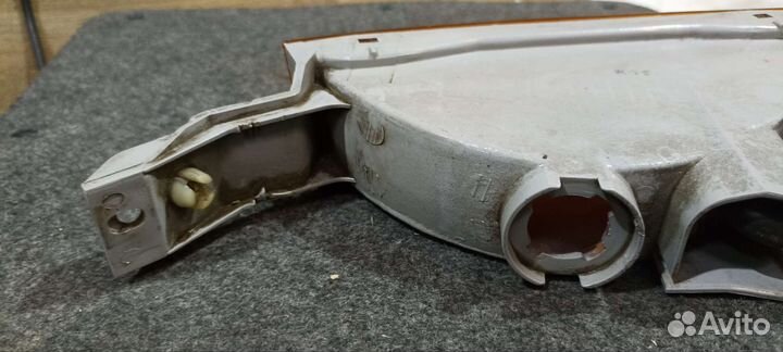 Поворотник для toyota