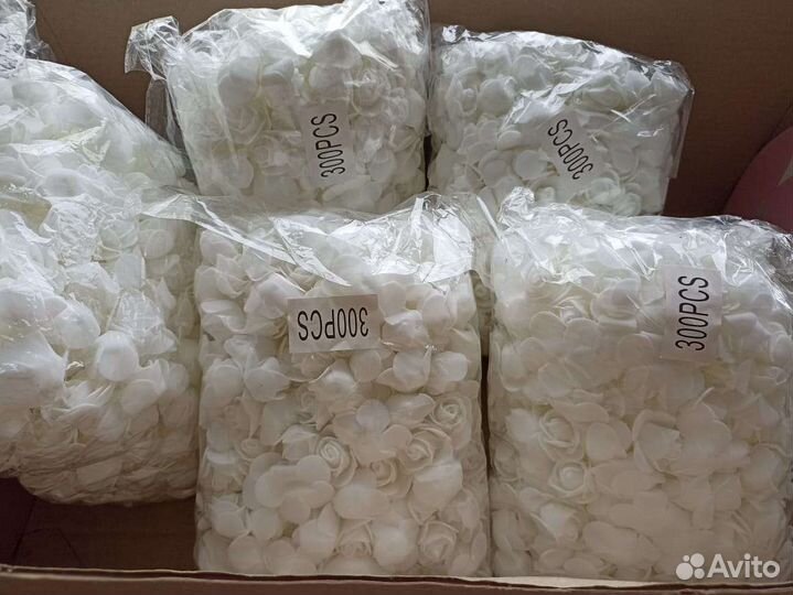 Розы из фоамирана