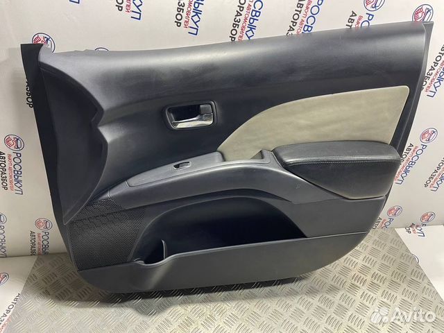 Обшивка двери Peugeot 4007 I (2007–2014)