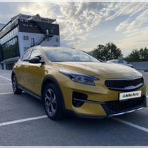 Kia XCeed 1.5 AMT, 2021, 80� 000 км, с пробегом, цена 2 100 000 руб.