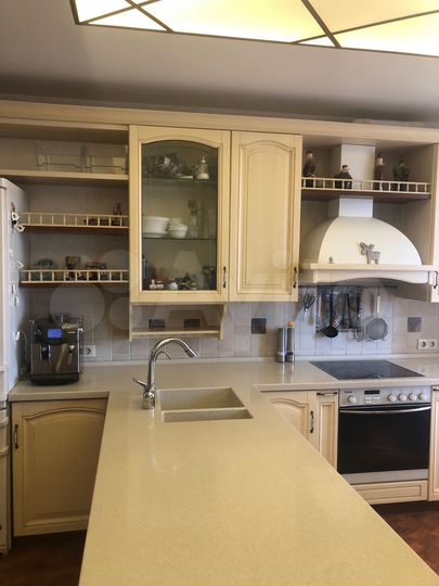 4-к. квартира, 159 м², 5/5 эт.