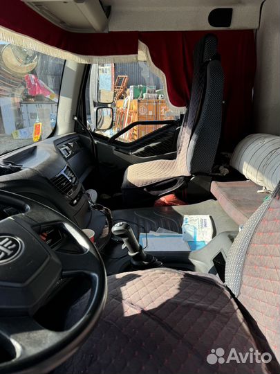 Бортовой грузовик FAW CA3310P66K24T4E4, 2019