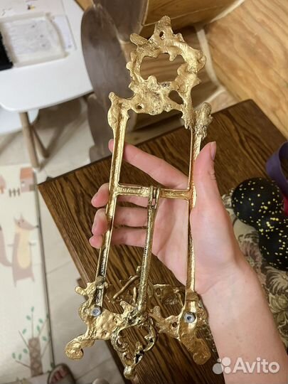 Бронзовая подставка