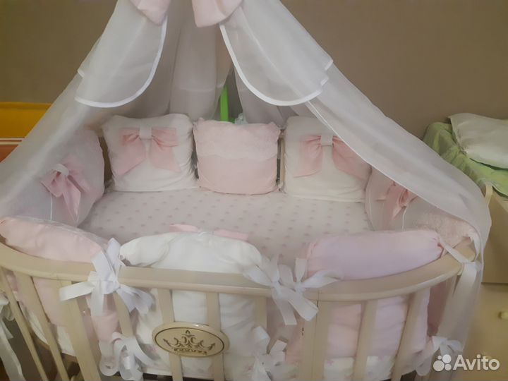 Датская кроватка круглая-овальная