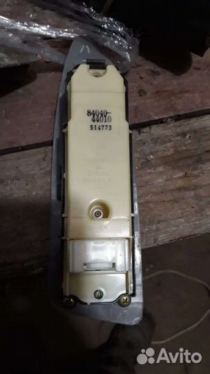 Блок управления стеклоподъемниками toyota voxy