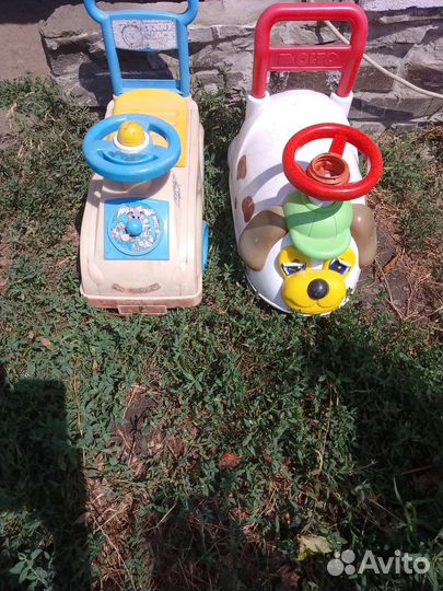 Машинки для детей две шт500р