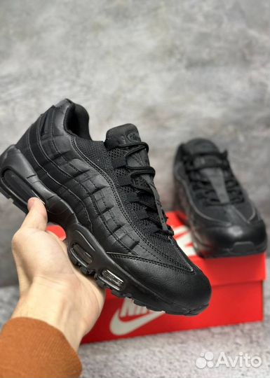 Кроссовки Nike Air Max 95 эргономичные
