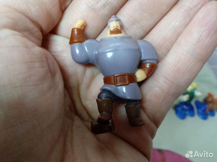 Игрушки из киндера Три богатыря