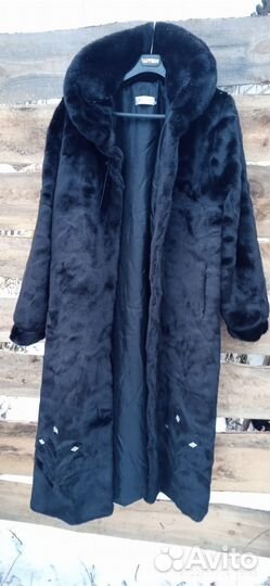 Шуба длиннополая из искусственного меха