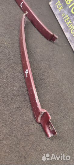 Подфарная планка Audi 100 C4