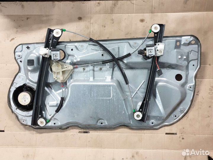 Стеклоподъёмник левый 3х дверный vw polo