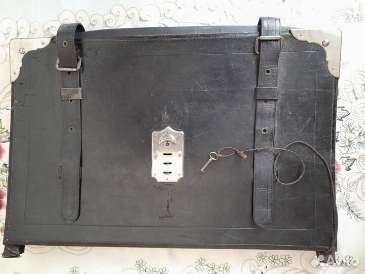 Старинный портфель, с ключем