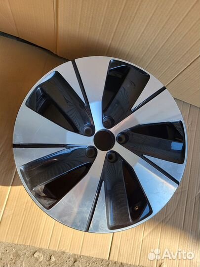 Диск литой Volvo