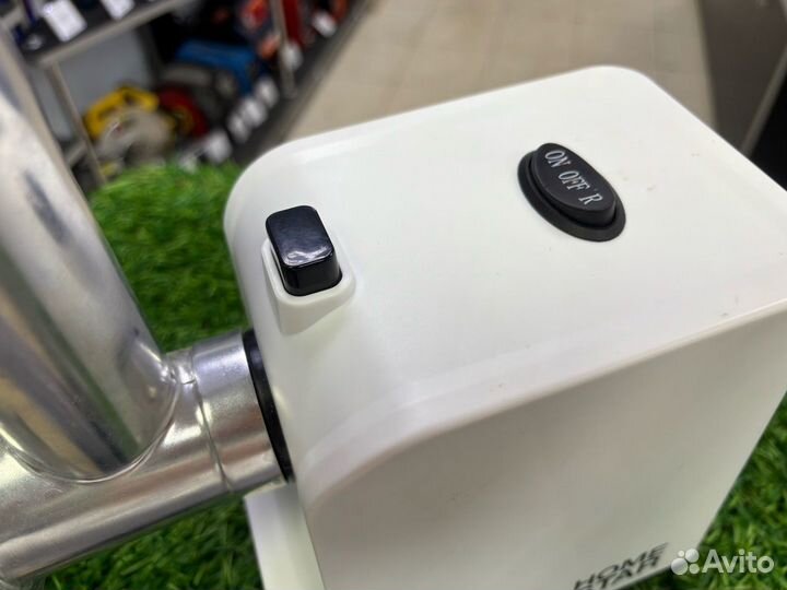 Мясорубка HomeStar STM-2039