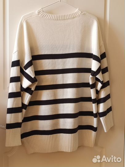 Свитер женский