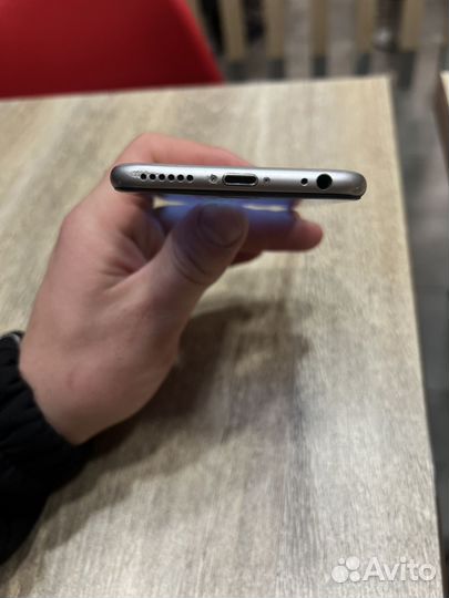iPhone 6, 64 ГБ