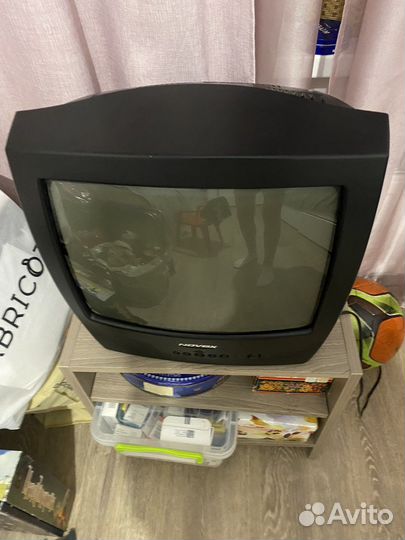 Телевизор