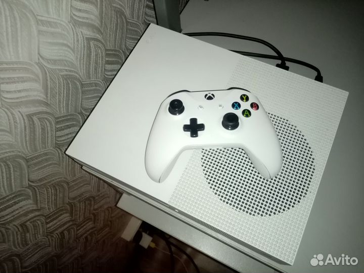Xbox one s 1tb с дисководом