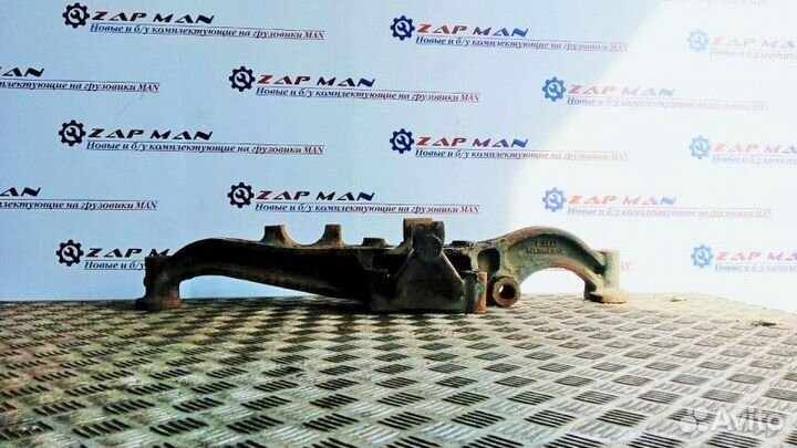 Кронштейн пневмоподушки правый Man Tga