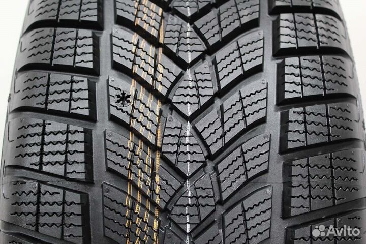 Goodyear UltraGrip Performance+ 265/45 R20