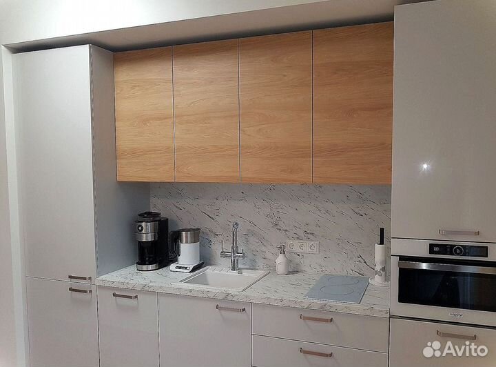 Кухня до потолка