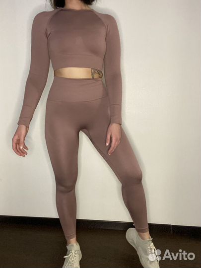 Костюм для фитнеса