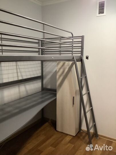 Кровать чердак IKEA (Свэрта) со столом