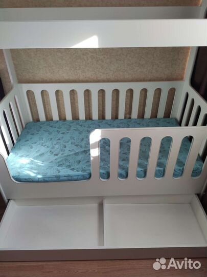 Детская кровать домик 80x160 с матрасом