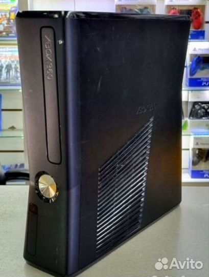 Xbox 360 Е/ Slim freeboot 150игр +1000ретро игр