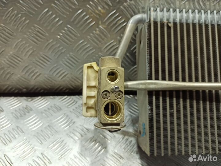 Радиатор кондиционера MB W220 (98-05) салонный б\у