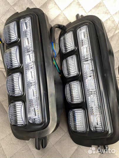 Надфарники Нива новые подфарники