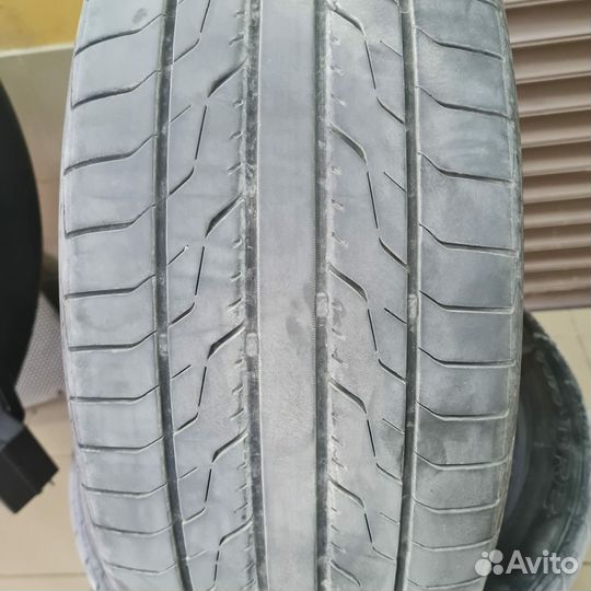 Toyo DRB 245/45 R18 96W