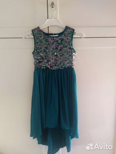 Платье для девочки праздничное