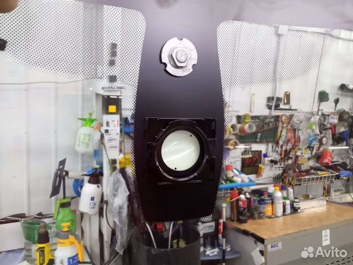 Лобовое стекло BMW 750I xdrive 2011г.в. F 01 F02